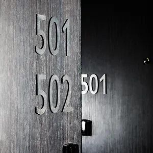 64 ニース