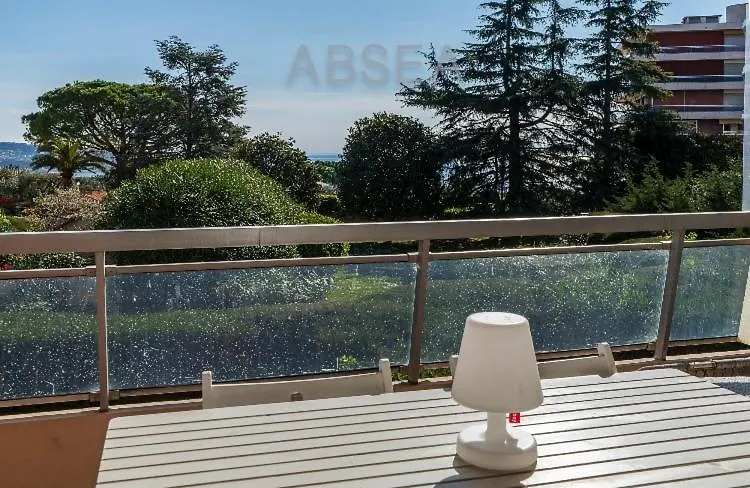 Bells Terres Nice Grand Appartement Vue Mer Et Jardin,Piscine Apartment